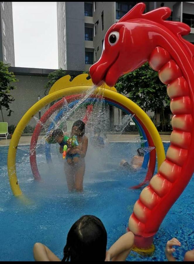 ［マラッカ市内中心地］アパートメント（1100m²）｜ 2ベッドルーム／2バスルーム Malacca エクステリア 写真